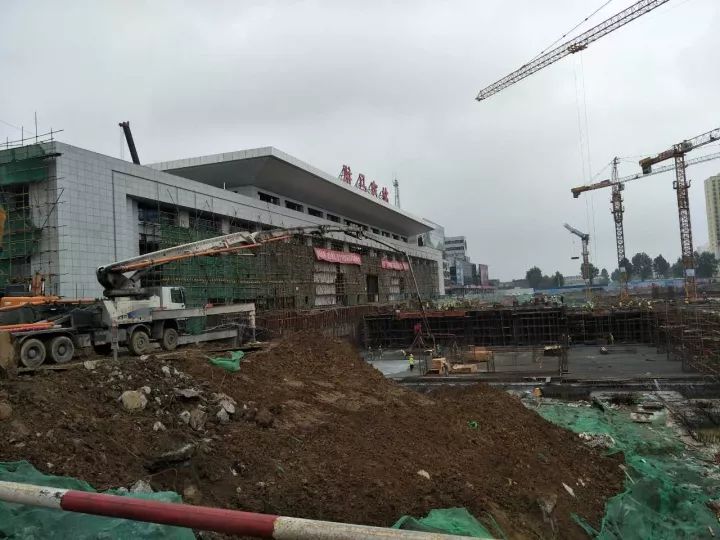驻马店火车站升级改造进行中,旅客出行更加便捷,最新消息速递
