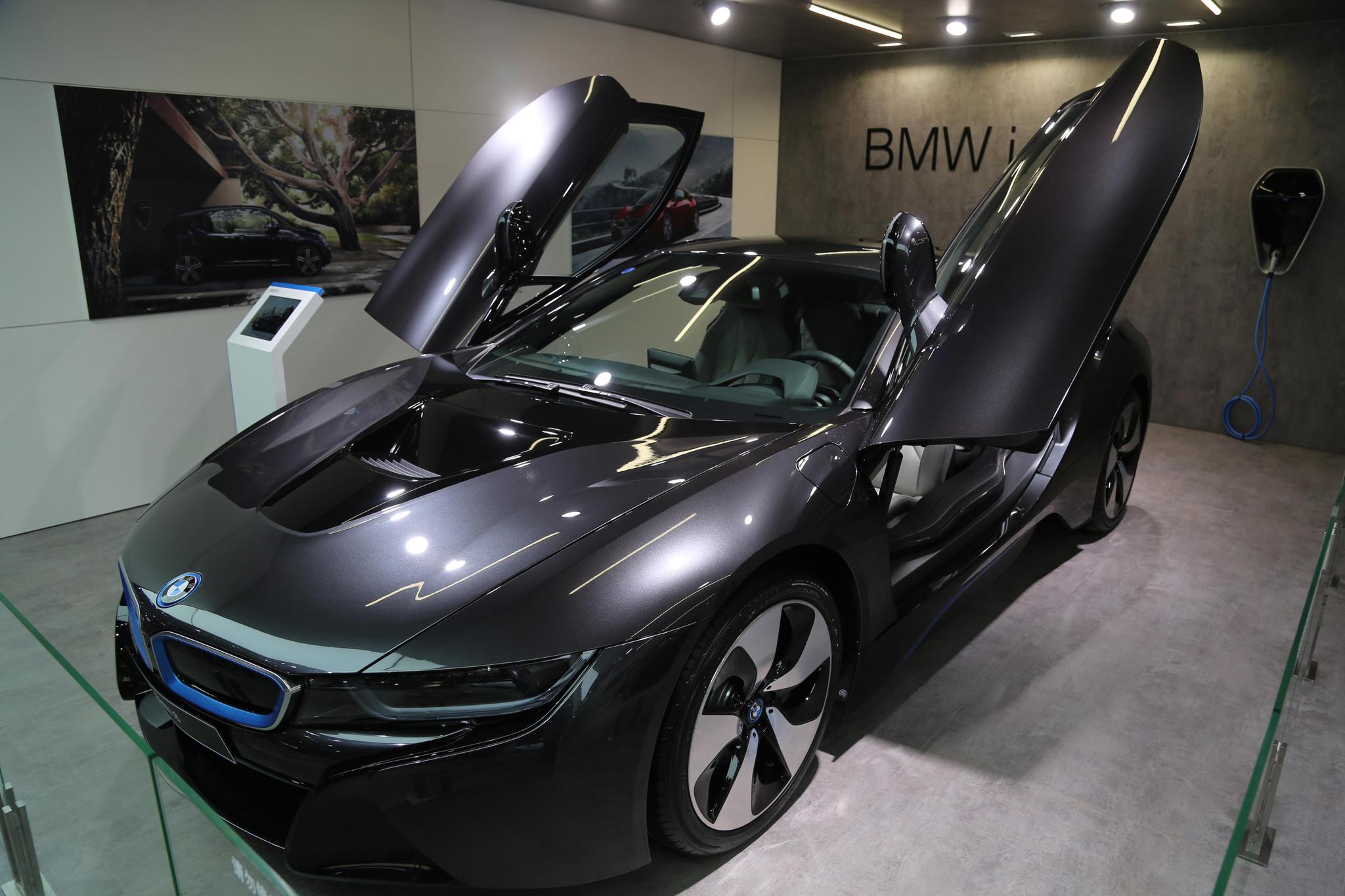 宝马最新款跑车i8及其价格概述