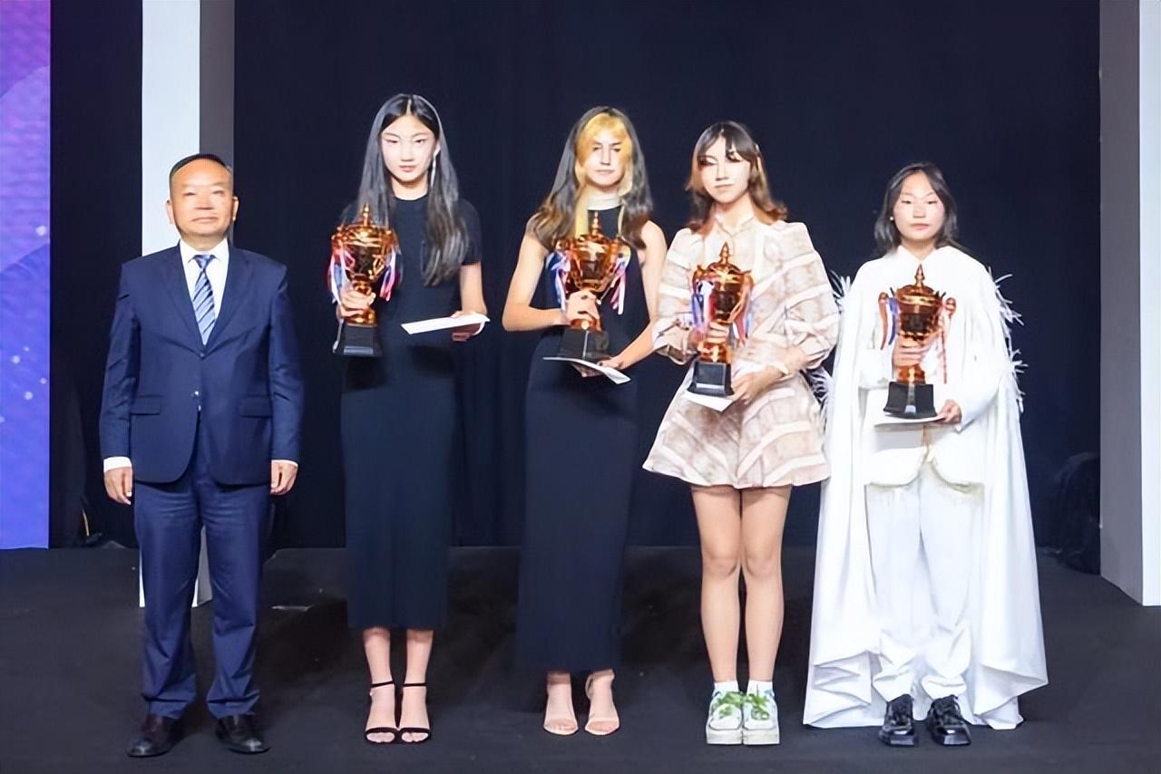 新澳门全年挂牌全篇权威解析与实用技巧_尊享版2023