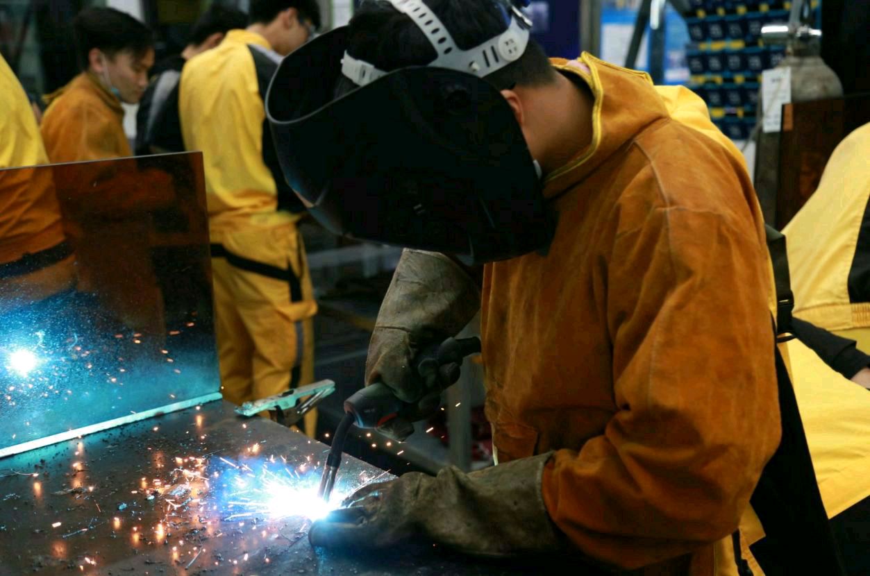 北仑氩弧焊工招聘,智能焊接新时代,开启前所未有的智能生活体验