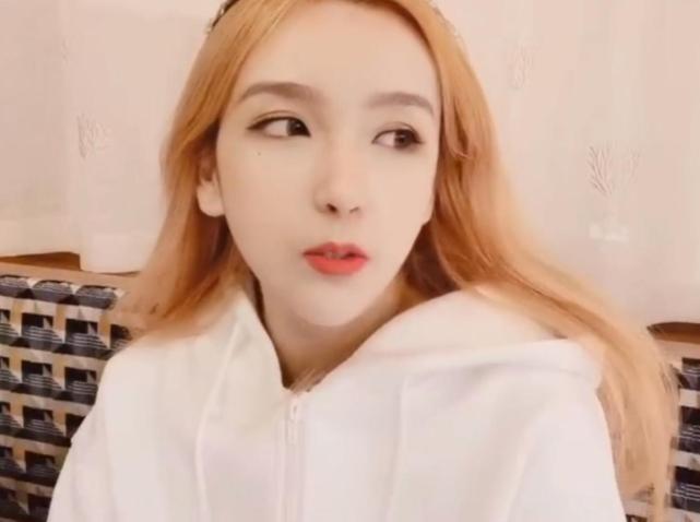 小杰直播之旅,最新开车直播平台贴吧与友情纽带的探索