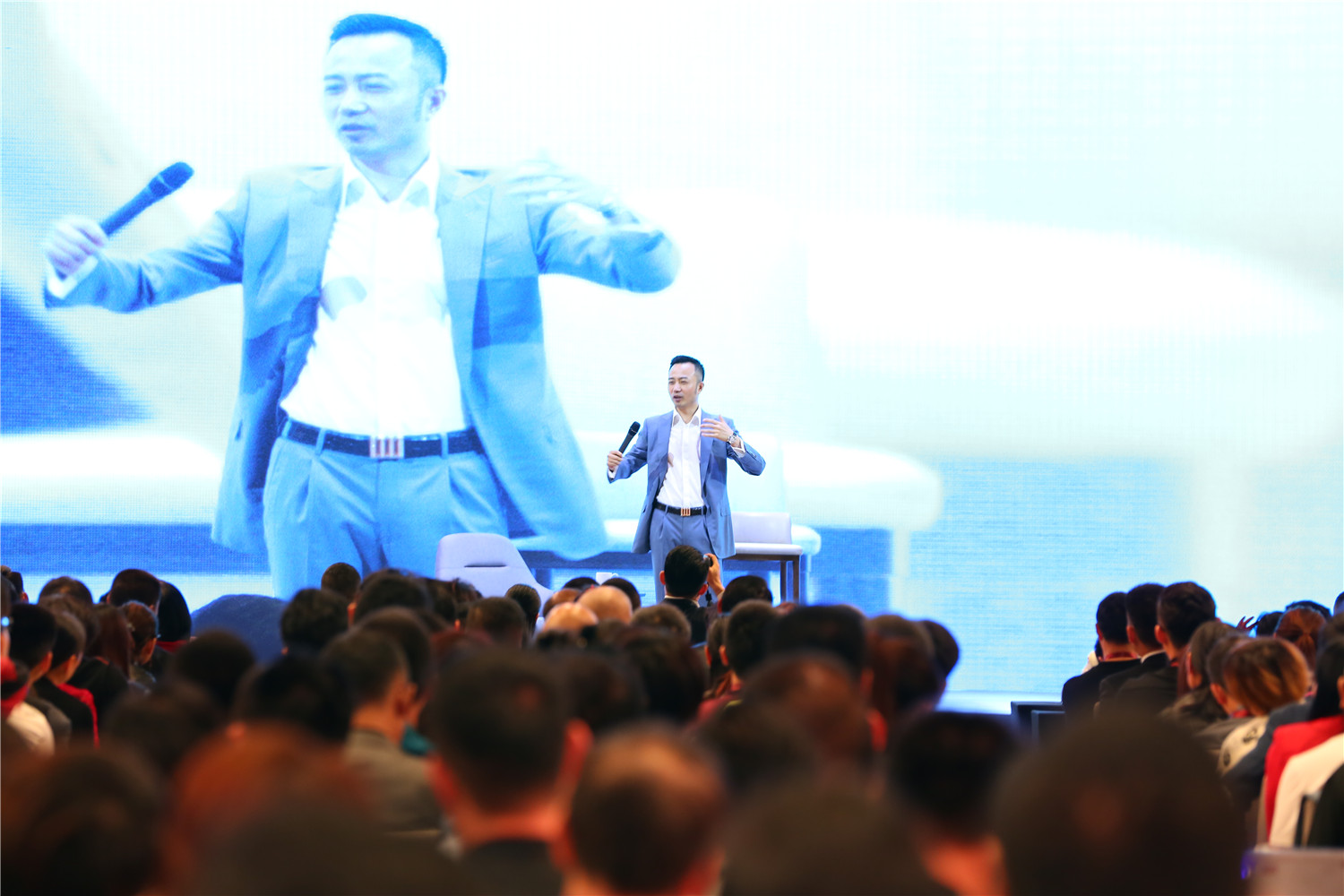 俞凌雄最新演讲,俞凌雄最新演讲,聚焦未来,共话发展