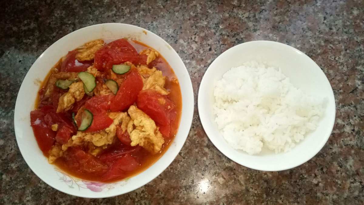 婷婷的最新故事,学习烹饪拿手菜——番茄炒蛋