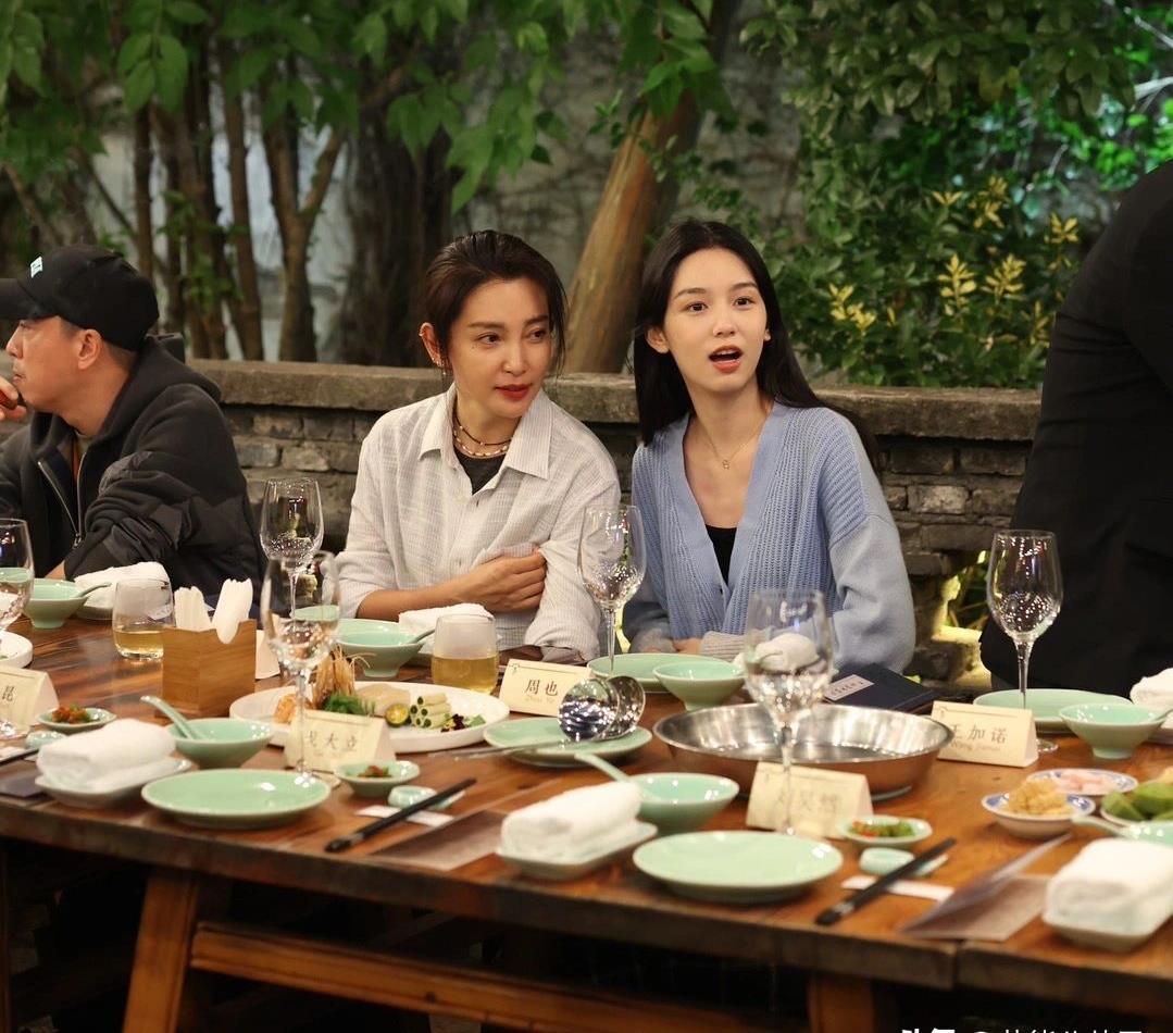 关晓彤图片最新,璀璨明星的崛起与影响