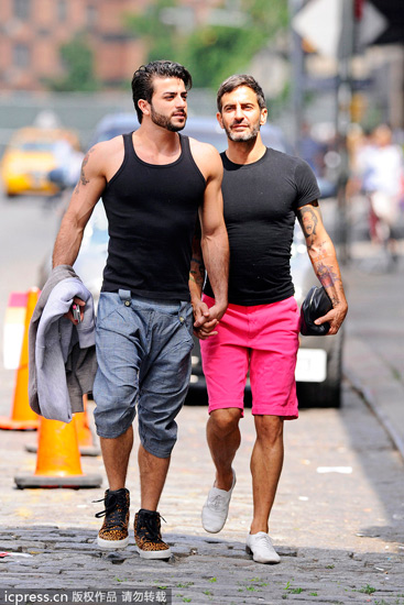 最新男同志的时尚潮流与生活态度