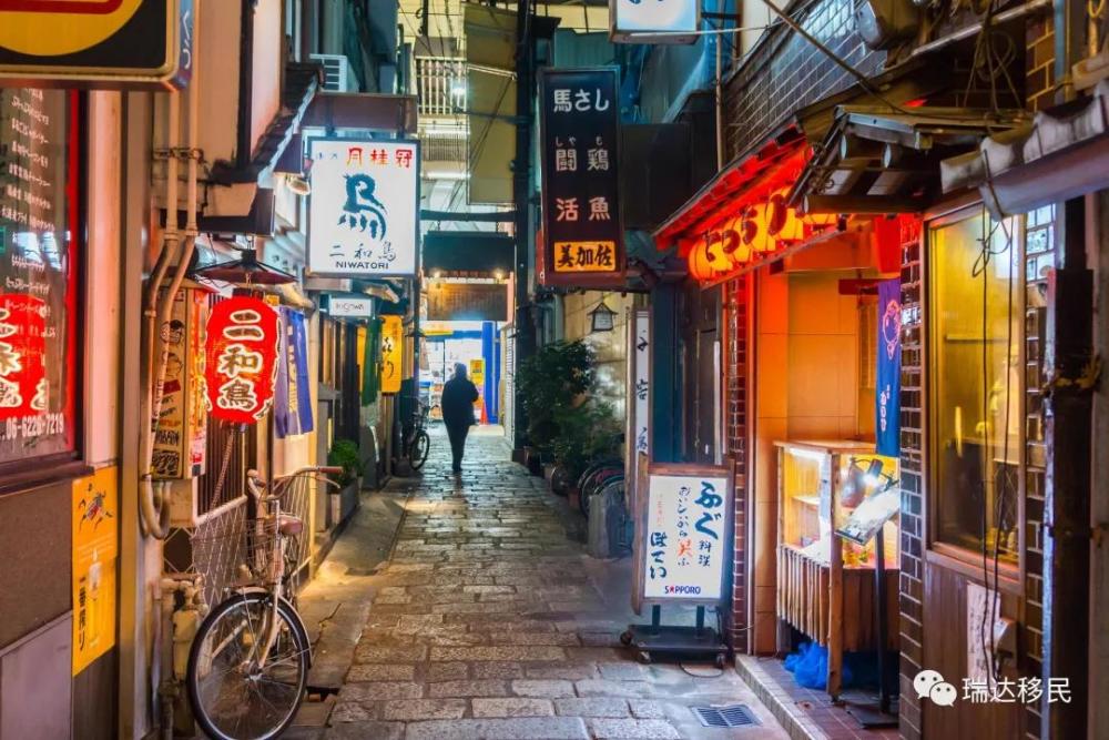 日本入境最新规定与小巷中的独特邂逅