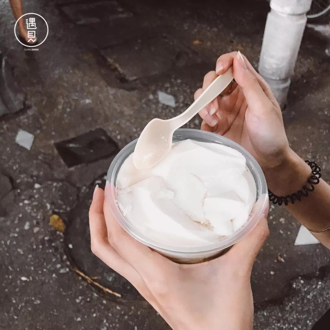 最新影片在线观看,小巷深处的影视宝藏,等你来探索!