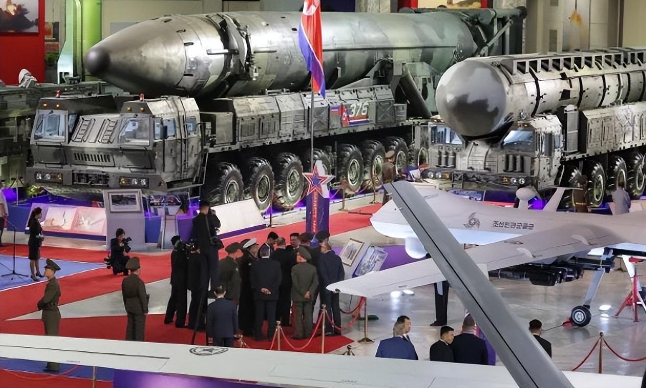 最新军事报道,科技尖端产品揭秘,领略未来军事的力量之源