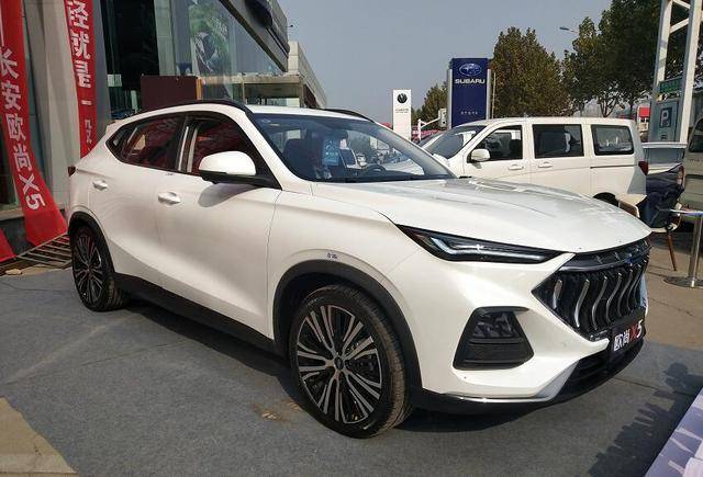 长安最新款轿车,未来驾驶的新标杆