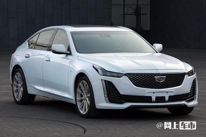 凯迪拉克CT5最新豪华轿车的巅峰之作,引领时尚潮流的新标杆!