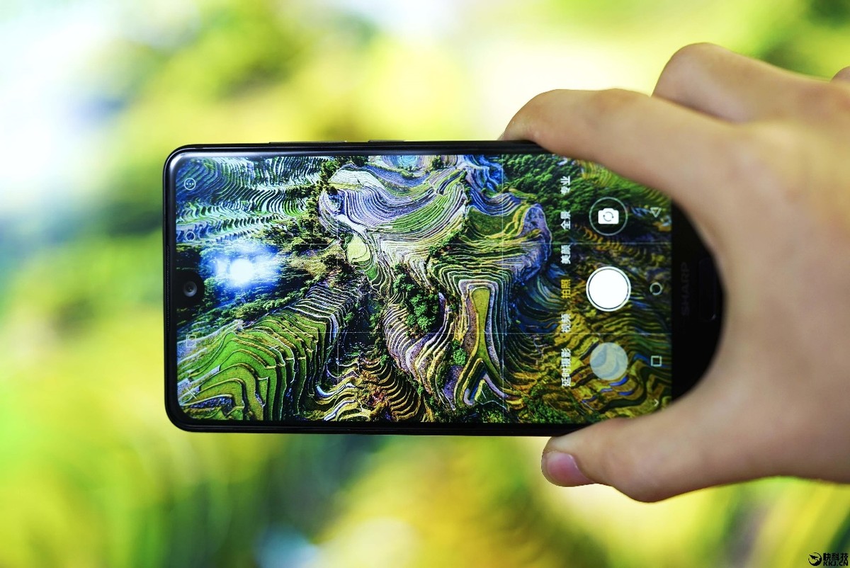 最新款的苹果手机,一场自然美景的探险之旅