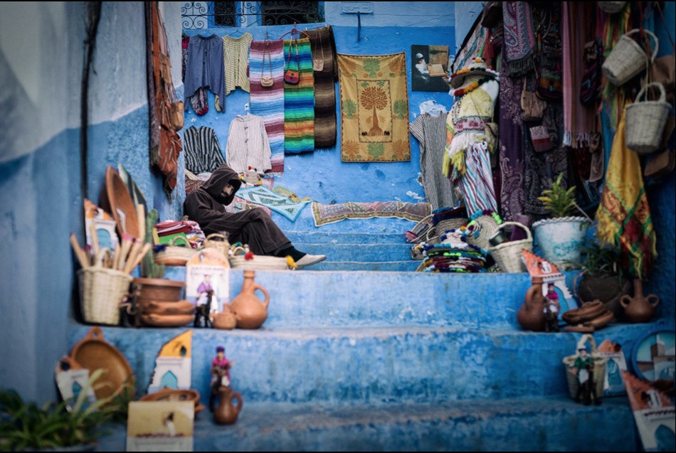 最新的儿童电影,小巷中的秘密影院,探索梦幻童话世界!