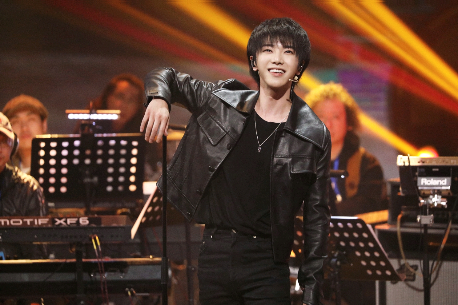 华晨宇最新照片获取步骤指南