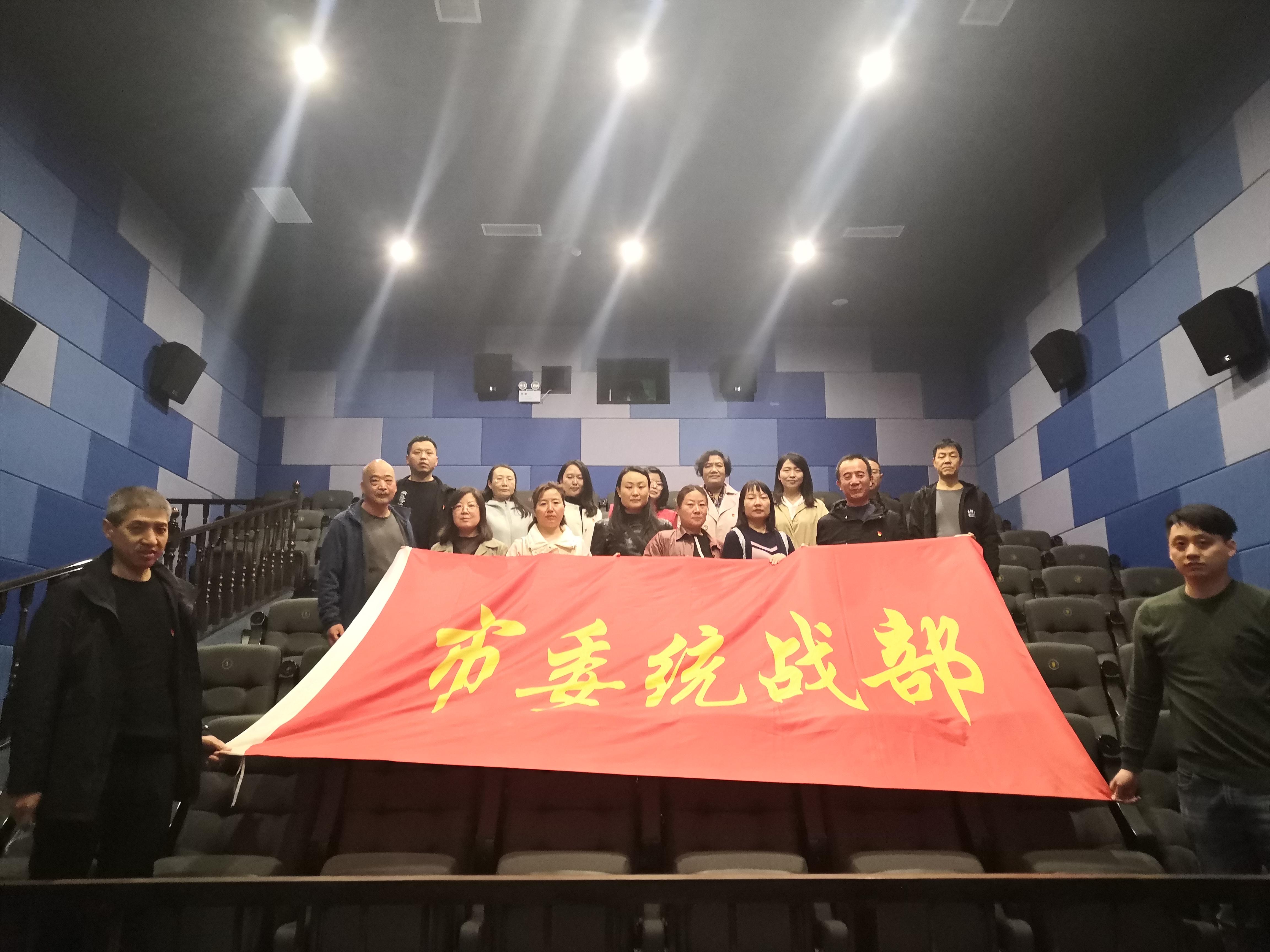 最新爱国电影的多元解读与个人观点