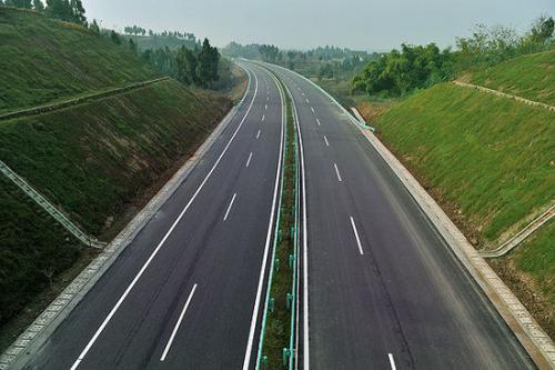 南大梁高速最新消息,一路向前,驶向成功的快车道