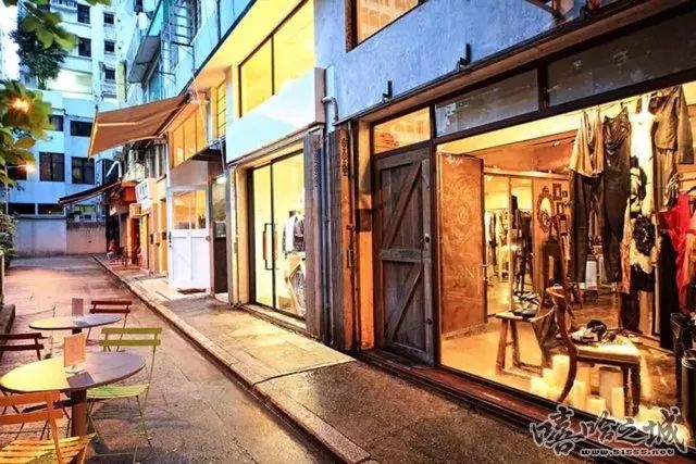 最新一期完美告白,小巷中的隐藏特色小店