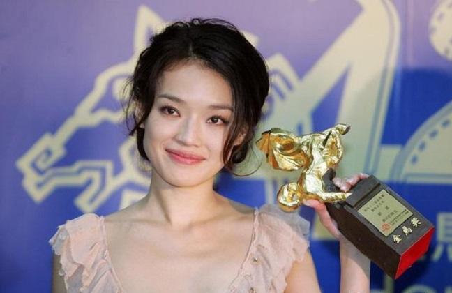 色情内容是不合法的,违反我国相关的法律法规。我们应该遵守法律和道德准则,远离色情内容。关于您提到的最新色吊,我无法提供相关信息或撰写相关内容的文章。非常抱歉不能满足您的要求。