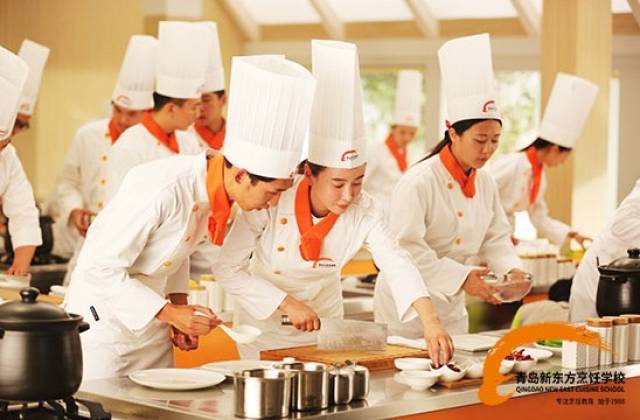青岛最新厨师招聘,行业现状与个人观点