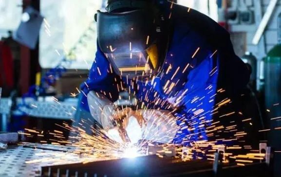 丰南焊工招聘最新,一场自然美景的探索之旅