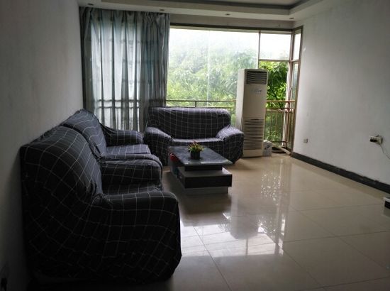 巫山脚下的温馨租房日常