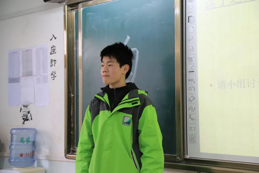 初川南最新,学习变化,自信成就梦想,一路闪耀光芒