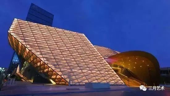 香港二四六资料精准千附三险解析,主力版ZJP54.64详述