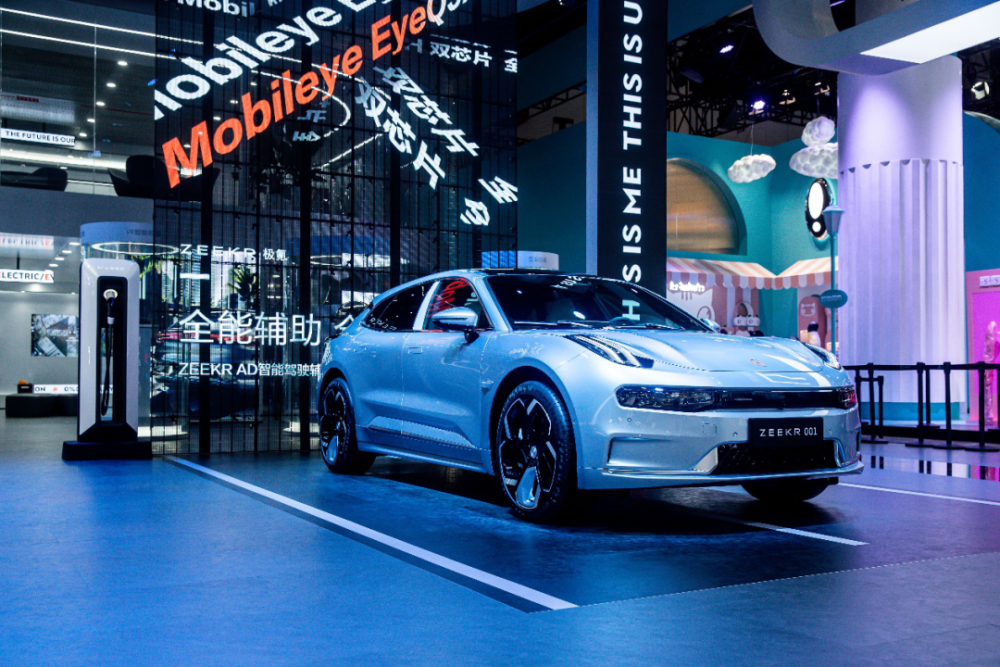 2024澳门正版免费资本车评测解析:智能版OWC126.01深度分析