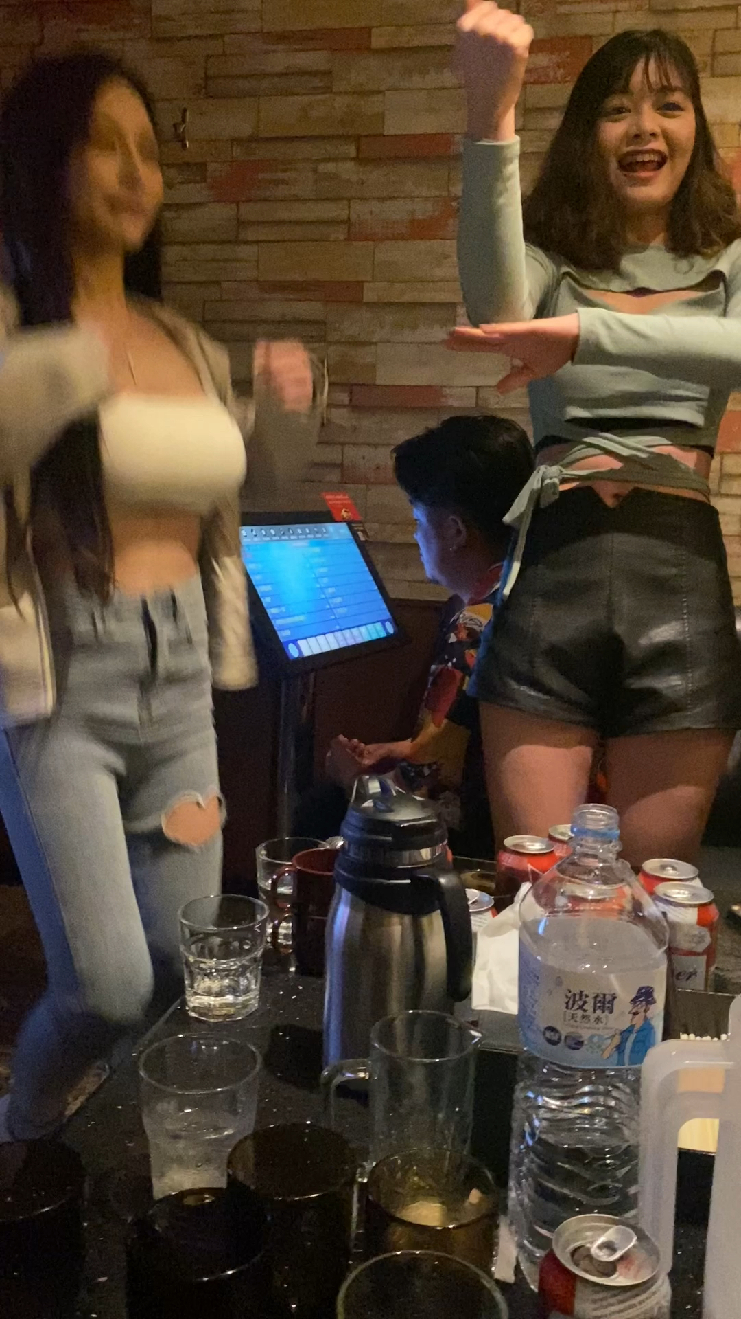 辣妹儿直播,小巷中的隐藏式直播盛宴