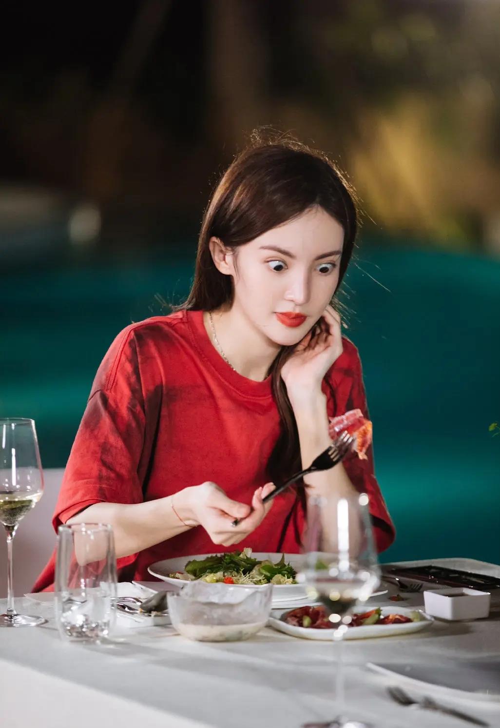 直播金晨,小巷深处的特色小店探秘