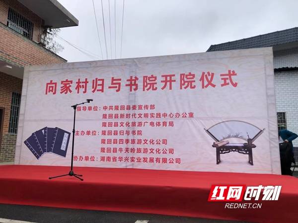 “澳门一码一肖一待一中今晚解析,时代资料落实分析版KMQ522.54”