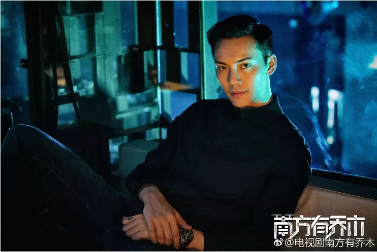 陈伟霆最新照片集锦,小巷深处的摄影魅力