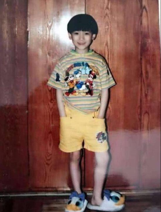 皮拖鞋直播,日常趣事与友情纽带