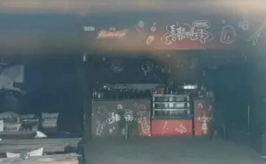 那人的直播,小巷中的独特风味探索之旅