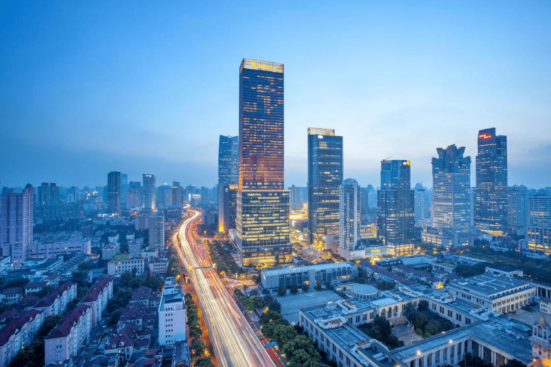 龙湖凯旋城最新动态,一座城市的崛起与影响