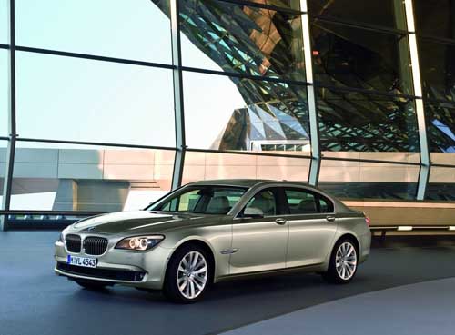 最新款宝马7系试驾体验报告,豪华与性能的完美结合