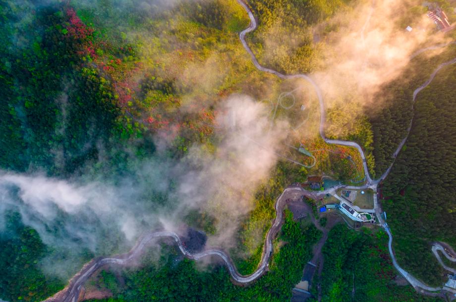 摘星II最新章节,一场与自然美景的亲密旅行,寻找内心的宁静