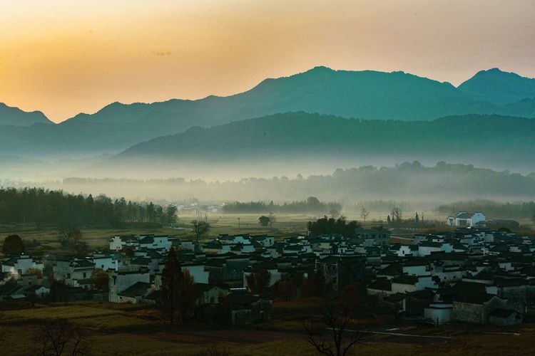 凤庆法院直播,与自然美景对话,探寻内心平和宁静之旅