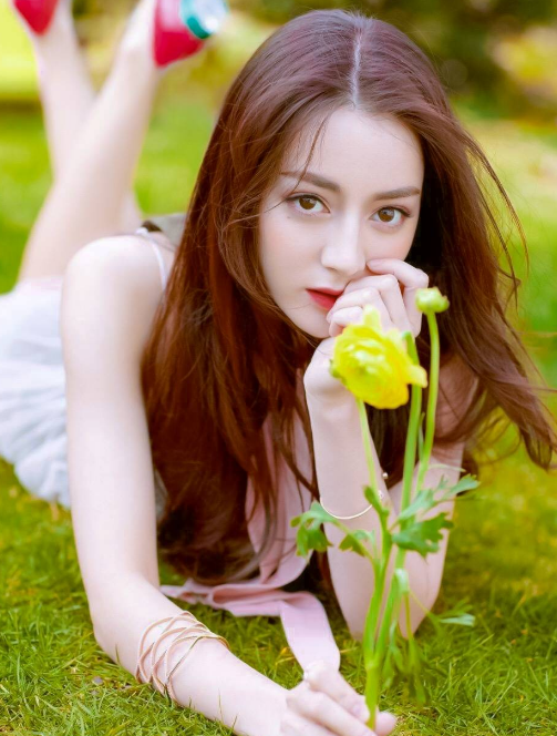 韩版美女最新图片——温馨的日常故事