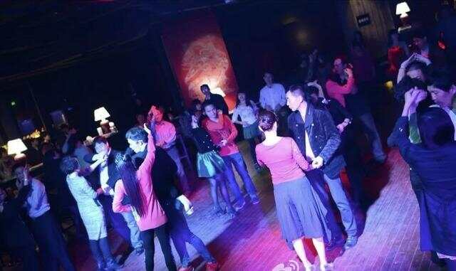 德阳砂舞最新动态,砂舞在特定时代的繁荣与影响