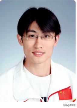 2024最新款眼镜选购指南,如何轻松完成选购任务