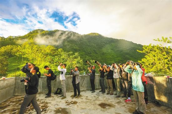 2016帮大哥带你领略自然美景,启程寻找内心平静之旅!