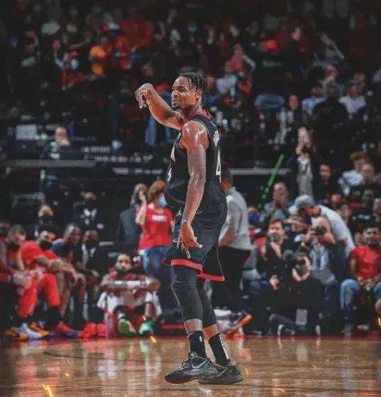 狂言NBA最新文章,科技重塑篮球世界,体验前所未有的NBA智能新纪元