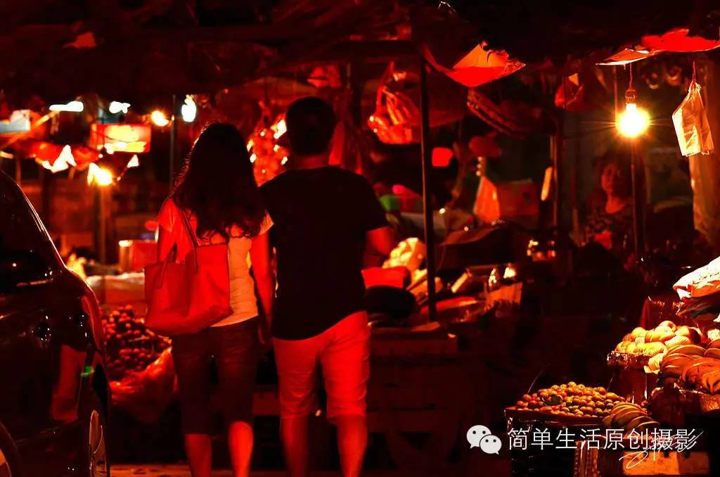 钟小姐最新街拍照,时尚捕捉还是公众关注度的双刃剑?