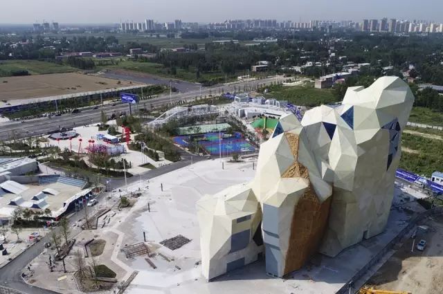 高碑店搬迁村最新动态,一场探索自然美景的旅行,寻找内心的平和之地