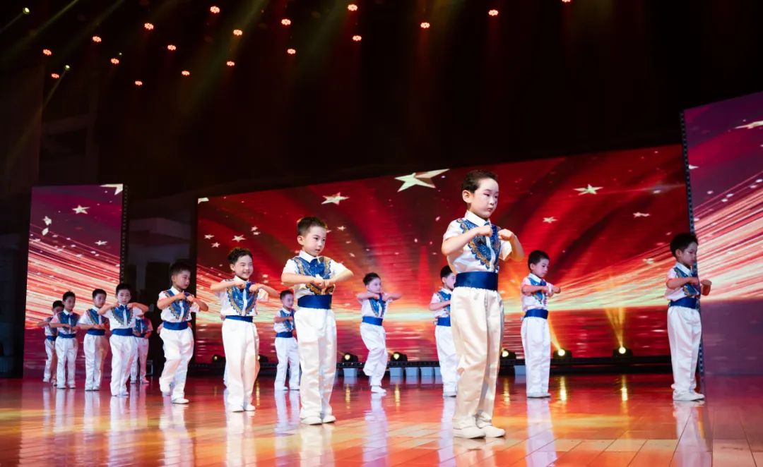 2024幼儿最新歌曲,成长的力量与自信的光芒