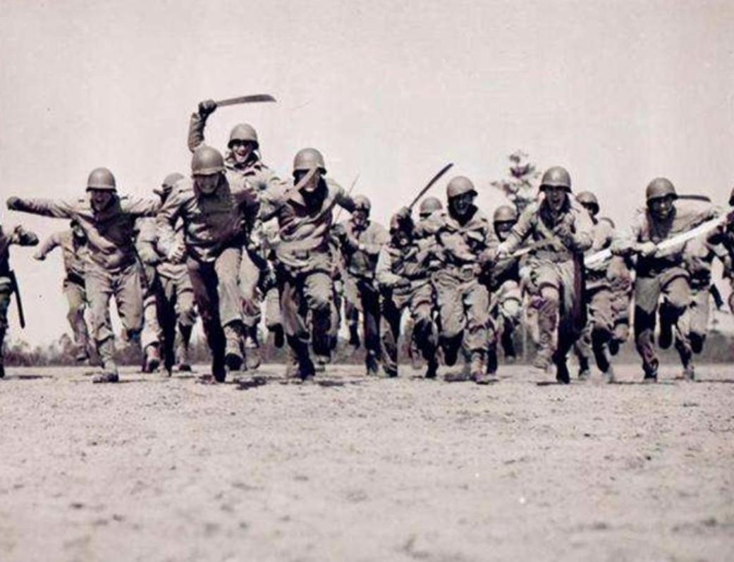 最新姿势鬼子扛枪,解锁新体验🔥