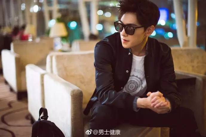 杨洋最新行程安排,科技之旅的前卫体验