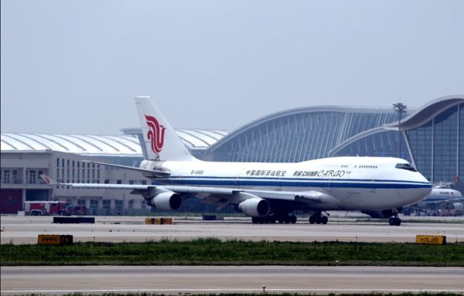 黄花机场三跑道上的奇遇与温情