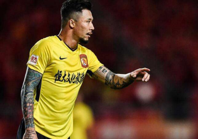 张琳芃最新图片,聚焦中国足球明星的瞬间魅力