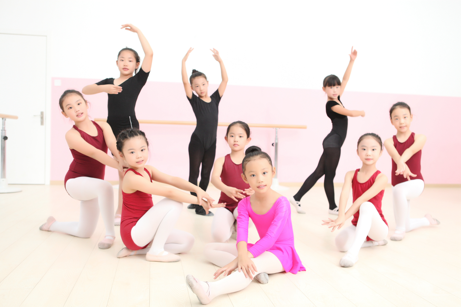 关于最新小班幼儿舞蹈的探讨与思考